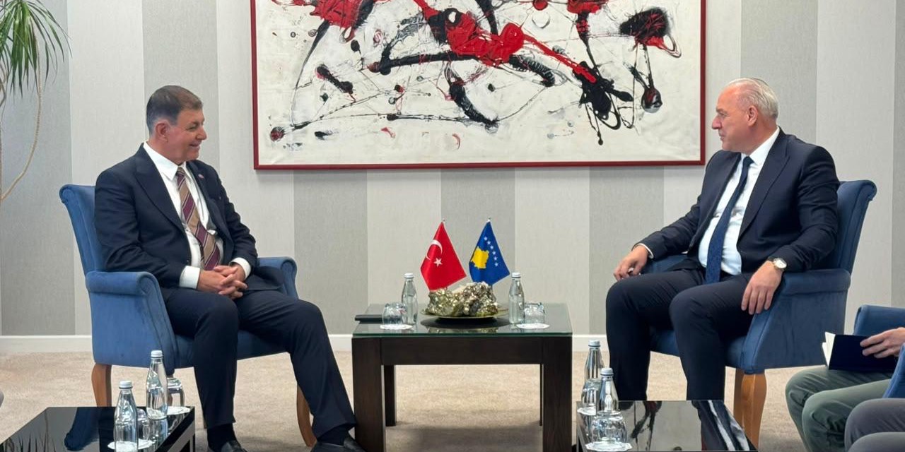 İzmir ve Kosova arasında iş birliği görüşmeleri