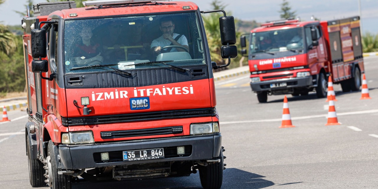İzmir İtfaiyesi şoförlerine zorlu koşullarda sürüş eğitimi