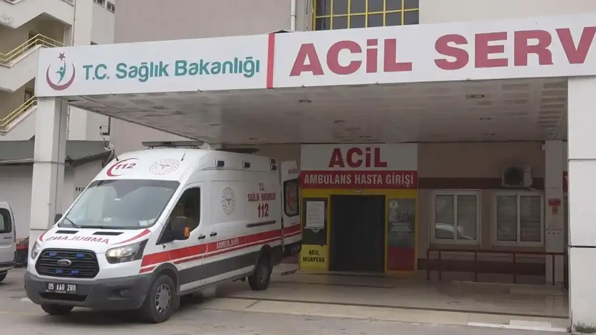 Amasya'da iki otomobil çarpıştı: 2 ölü, 1 yaralı