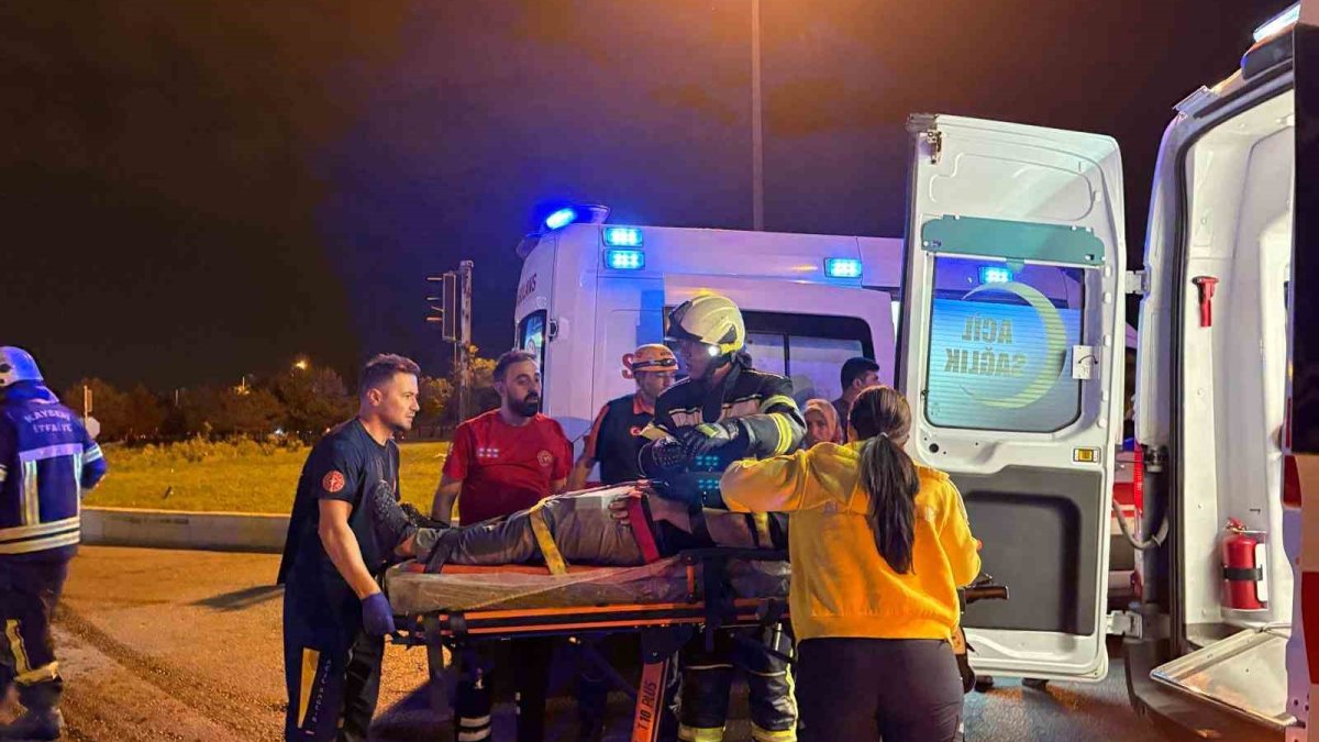 Kayseri’de can pazarı: Yolcu otobüsü ile yakıt tankeri çarpıştı