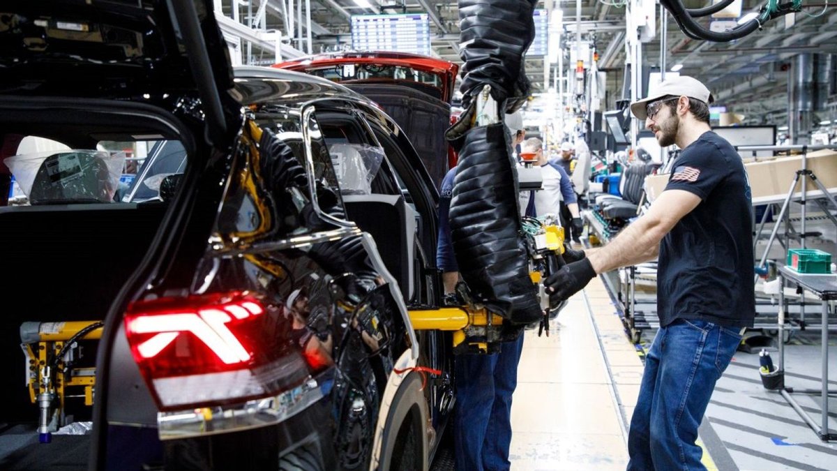 Volkswagen’den tarihi hamle: 50 bin kişilik işten çıkarma planına onay