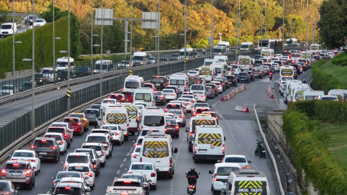 İstanbul’da trafik alarmı: Okullar açılmadan yeni kararlar peş peşe geldi
