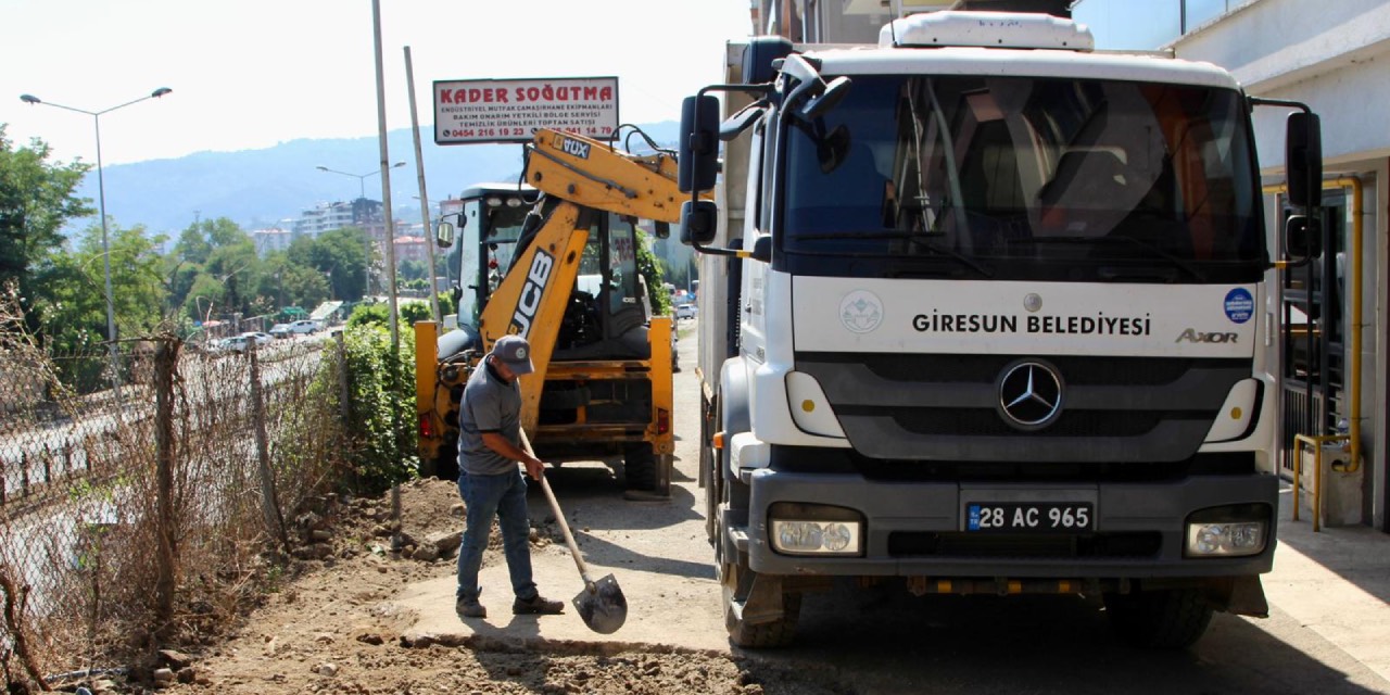 Giresun’da belediye ekiplerinin saha çalışmaları sürüyor