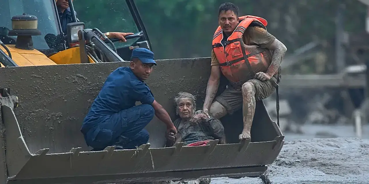 Nepal'i vuran sel ve heyelan felaketinde can kaybı 469'a yükseldi