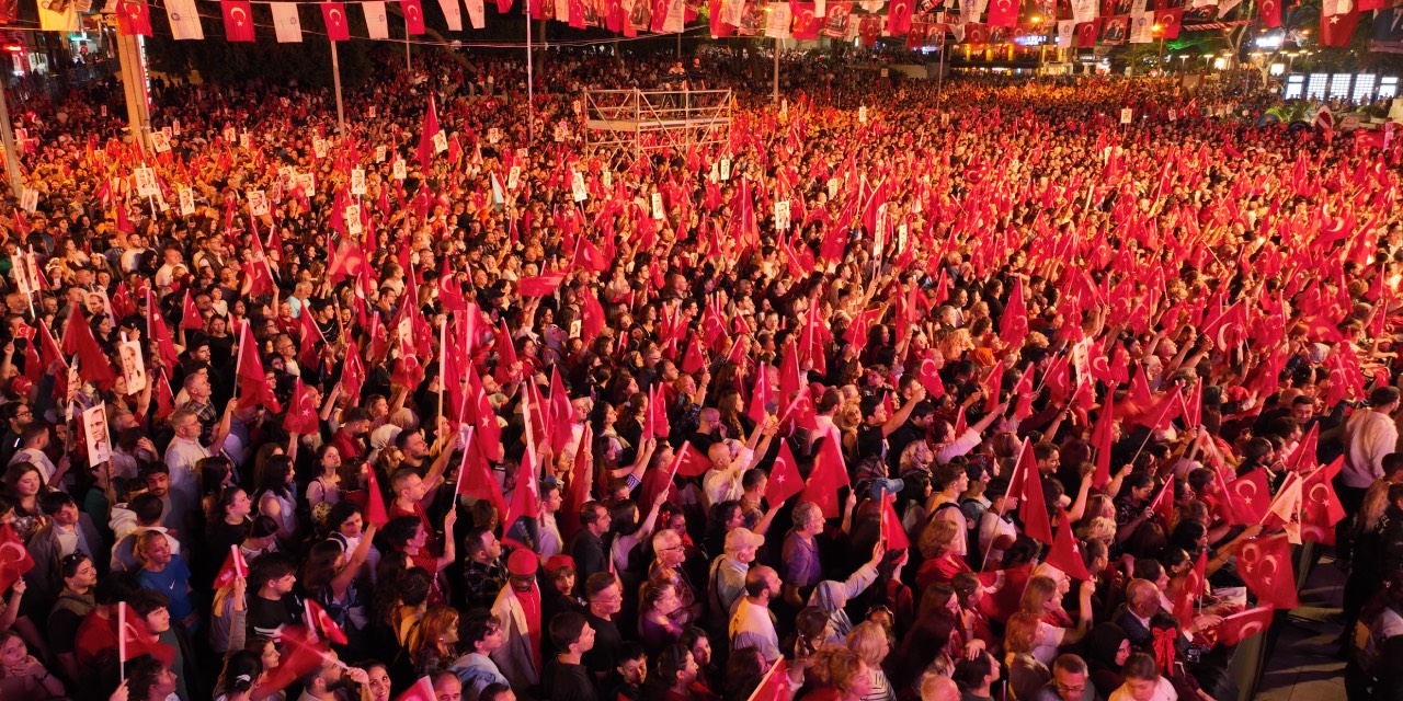 Antalya’da 30 Ağustos Zafer Bayramı Derya Uluğ konseriyle kutlanacak