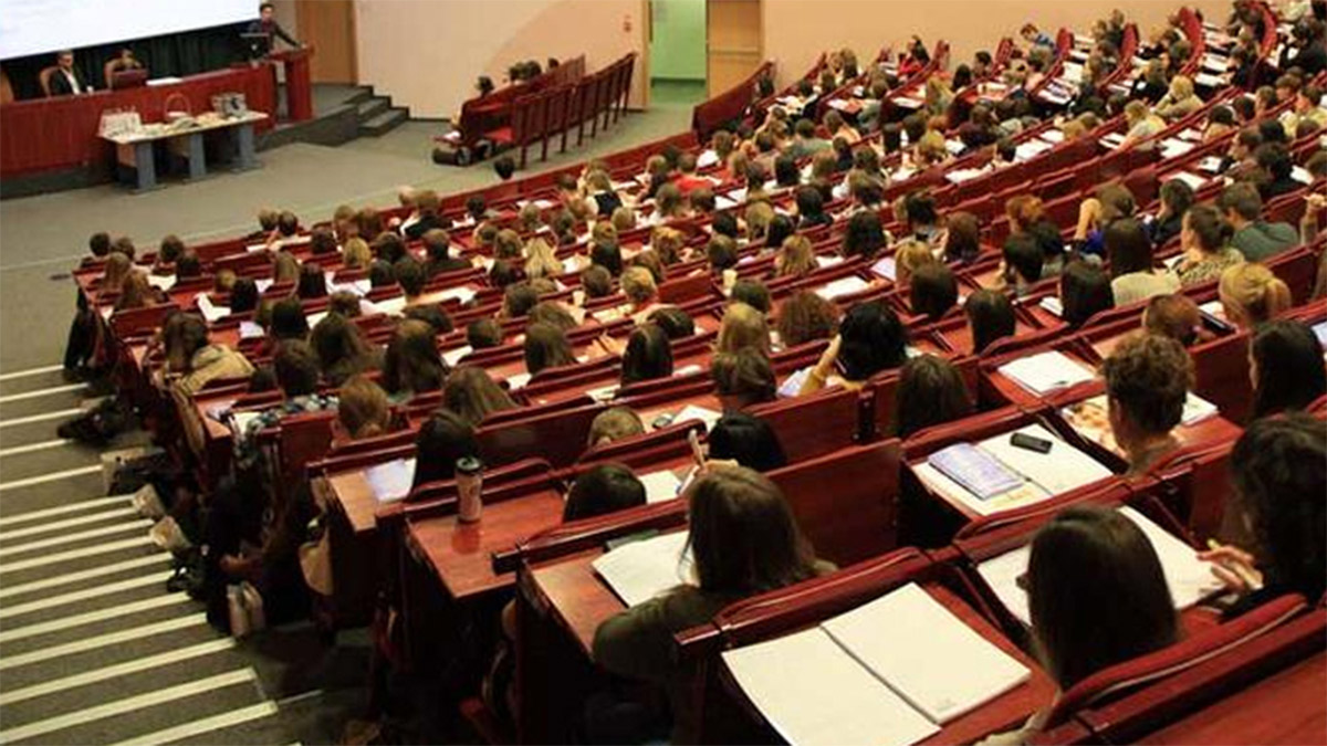 Gençler üniversite için neden Türkiye’den gidiyor? İşte çarpıcı rakamlar