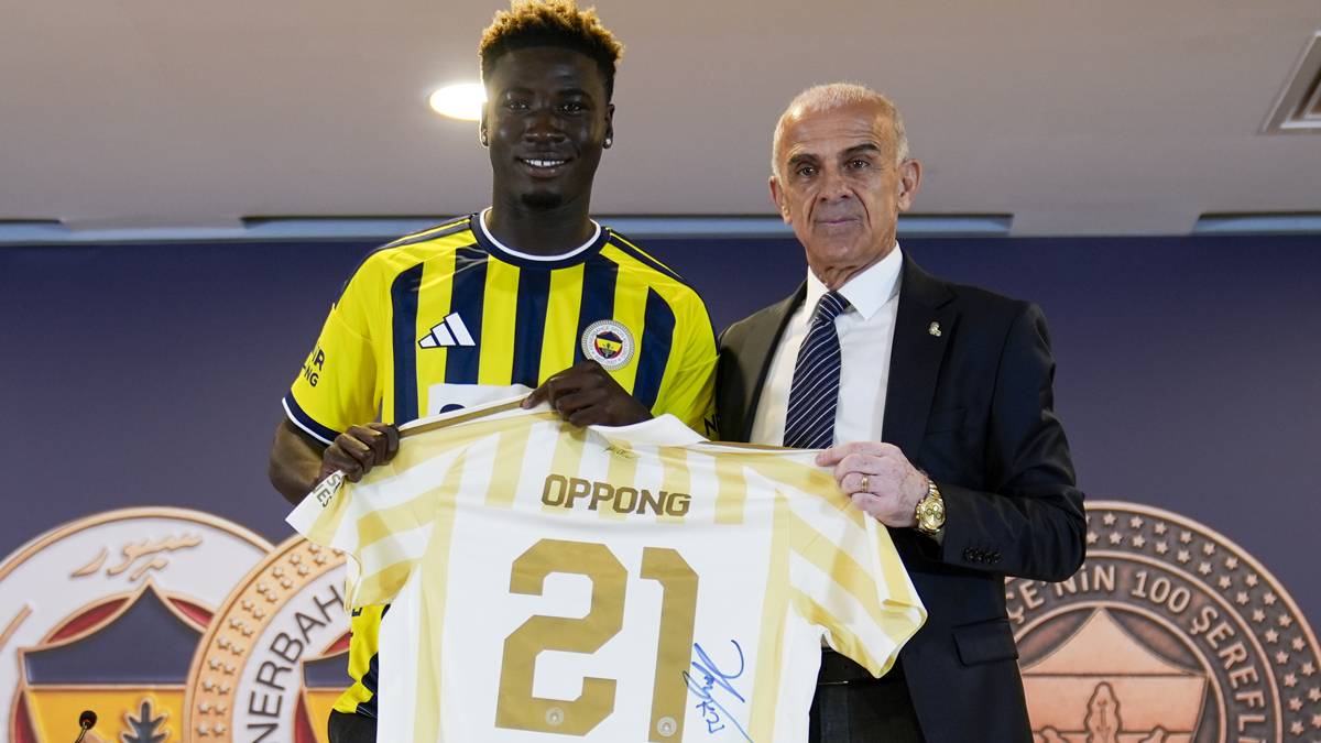 Fenerbahçe’de Oppong ilk antrenmanına çıktı