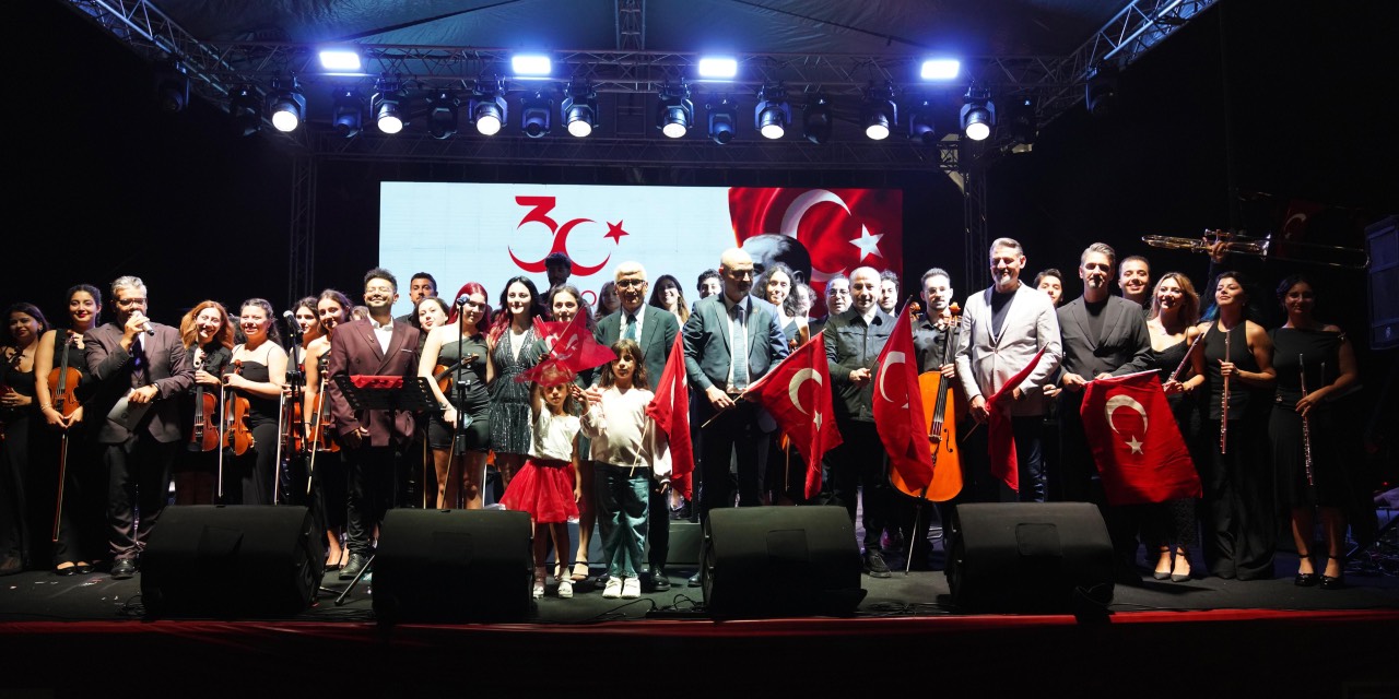 30 Ağustos Zafer Bayramı Avcılar’da etkinliklerle kutlandı