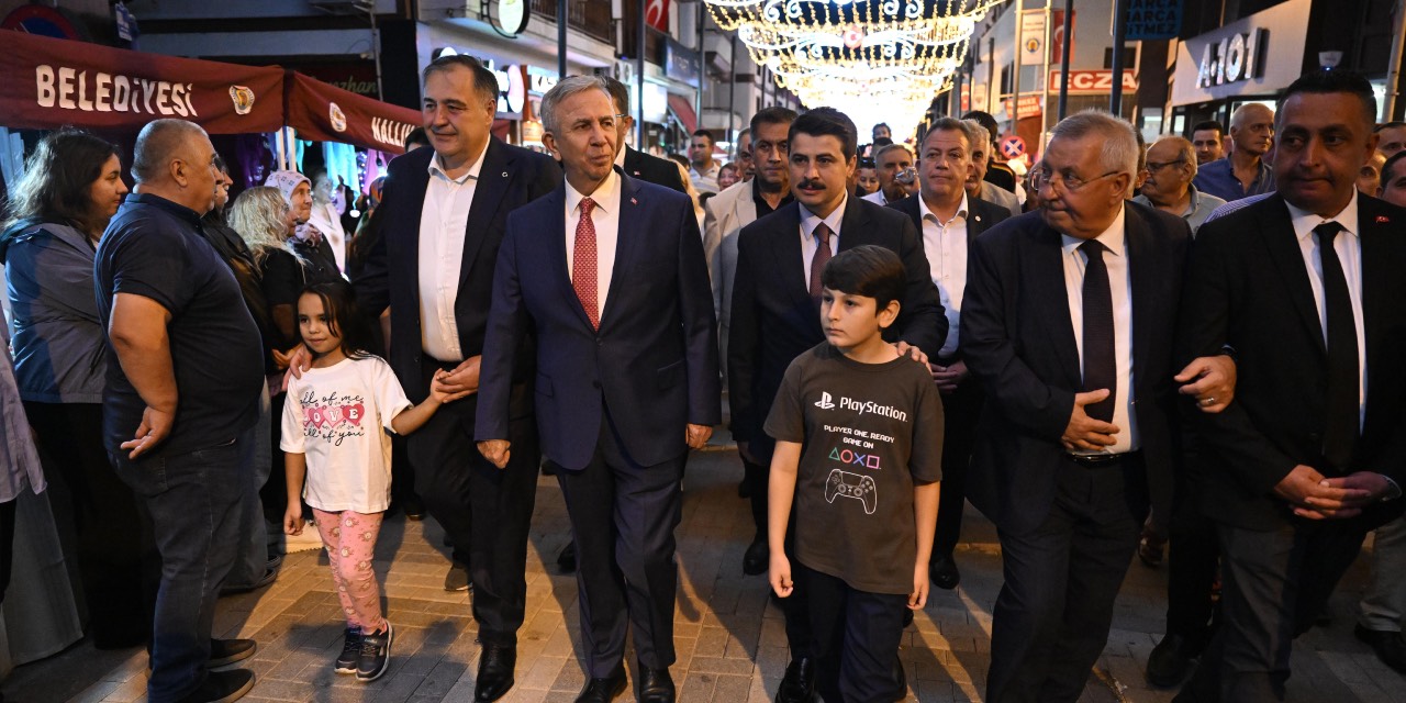 Mansur Yavaş, Ankara Nallıhan’daki festivalin açılışına katıldı