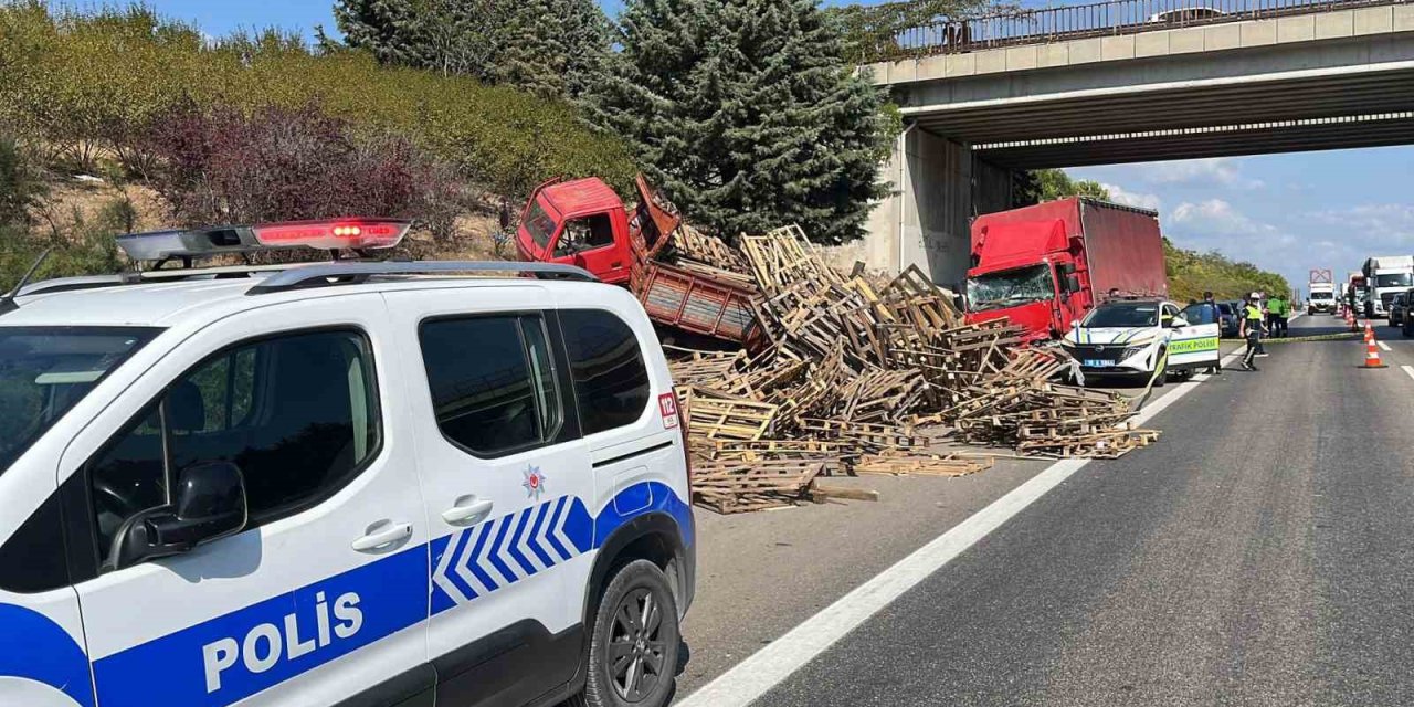 Emniyet şeridinde feci ölüm
