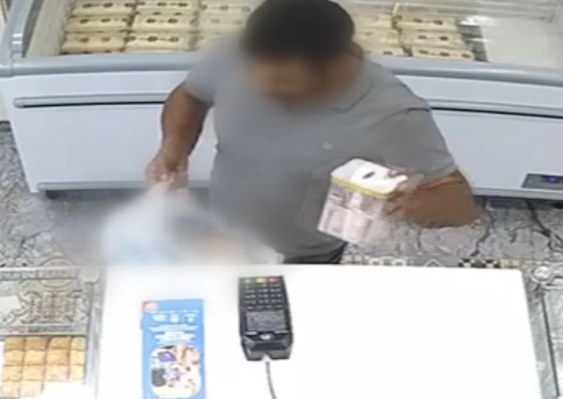 İstanbul’da baklavacıda dikkat çeken hırsızlık: Sadaka kutusunu çaldı