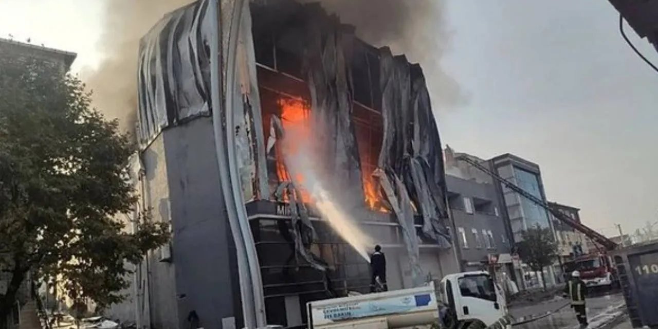 Dilovası’ndaki kozmetik fabrikası yangını davasında flaş karar! 2 zabıta müdürü tutuklandı, 4 sanık tahliye edildi