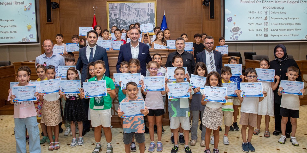 Bursa’da 120 öğrenci robotik kodlama ve yazılım eğitimi aldı