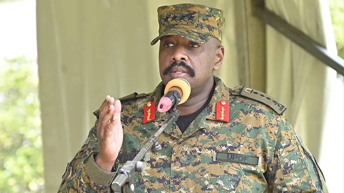 Ugandalı general yine Türkleri hedef aldı: Türk vatandaşlarına "ülkeyi terk edin" çağrısı