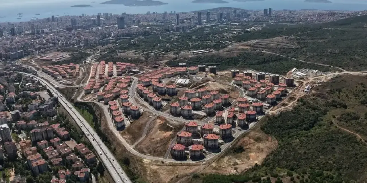 İstanbul'da kiralık TOKİ evlerinin içi ilk kez görüntülendi: Bakan Kurum örnek daireyi gezdirdi