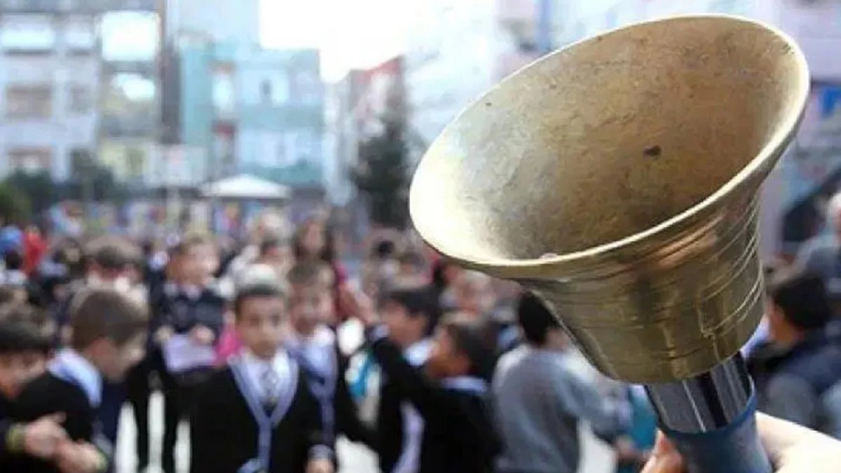 17 milyon öğrenci için yeni dönem başladı: Okullarda yeni uygulamalar devrede