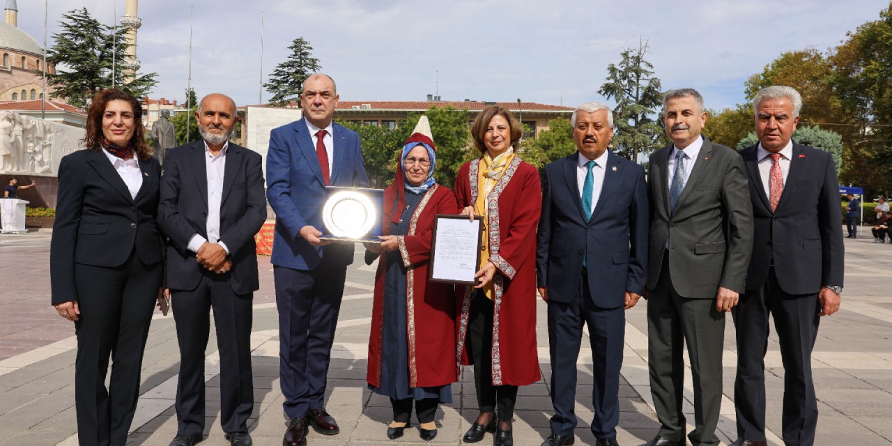 Eskişehir’de Ahilik Haftası kapsamında yılın ahileri ödüllendirildi