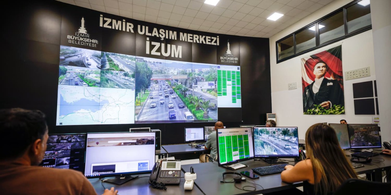 İzmir’de okul trafiğine anlık müdahale