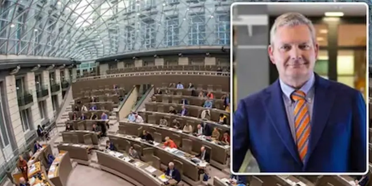 Milletvekili tuvalette 13 saat mahsur kaldı: Kurtarılma anı dikkat çekti