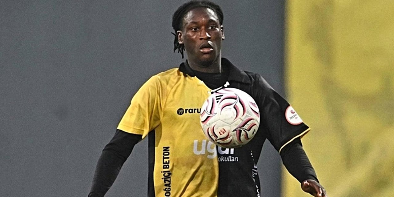 19 yaşındaki futbolcu maç sonu hastaneye kaldırıldı