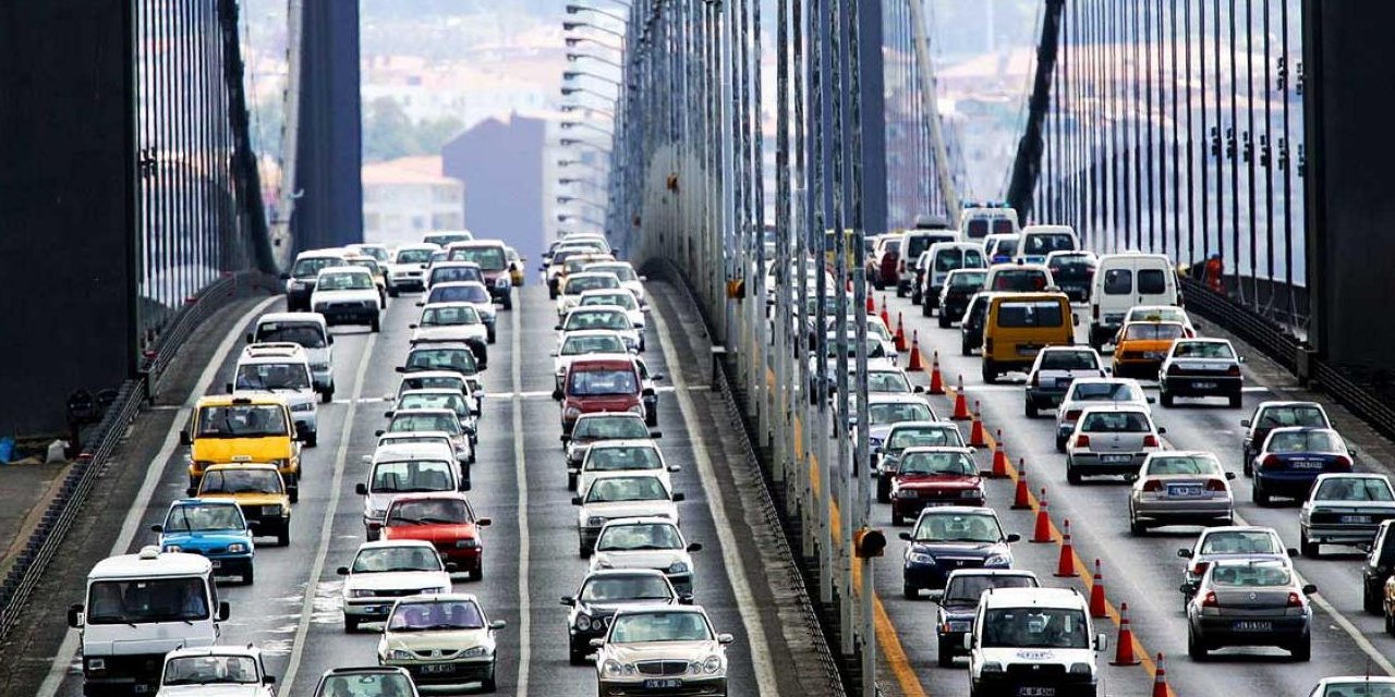 Trafikte her yıl 120 saat kaybediliyor! İstanbul’un trafik maliyeti açıklandı