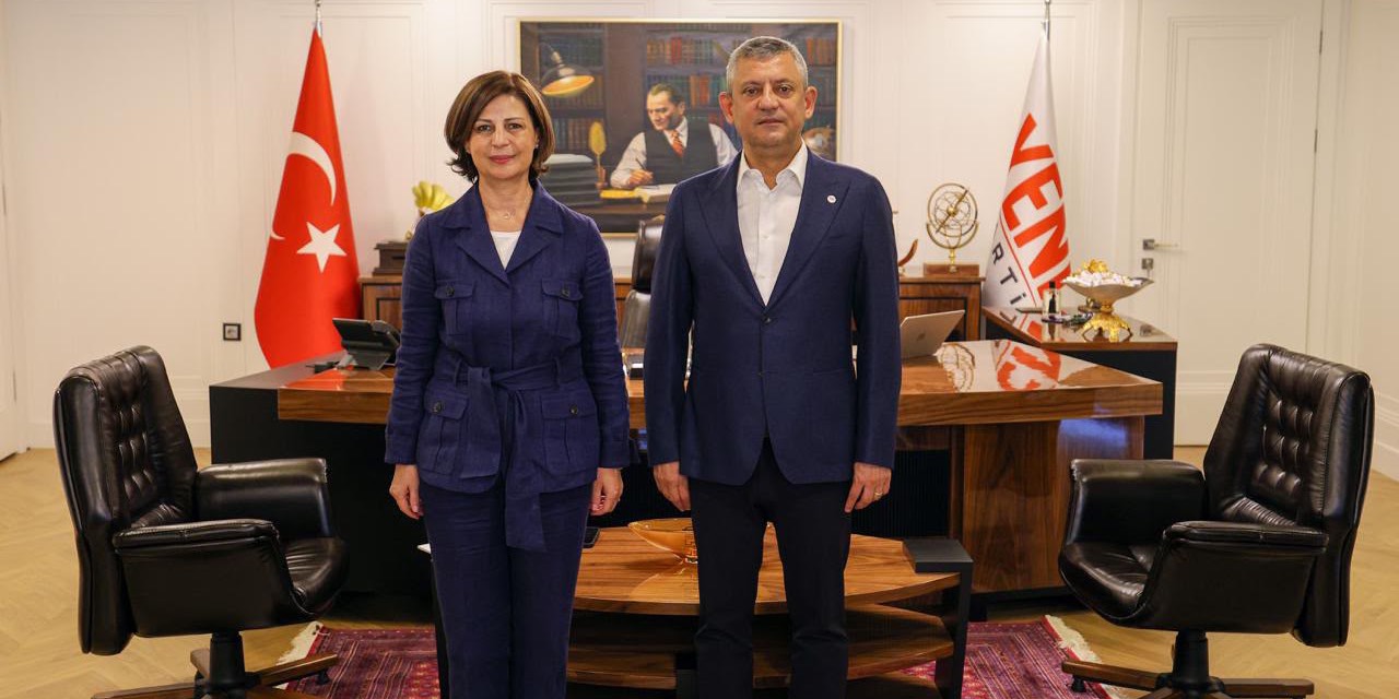 Eskişehir Büyükşehir Belediye Başkanı Ünlüce Ankara’da temaslarda bulundu