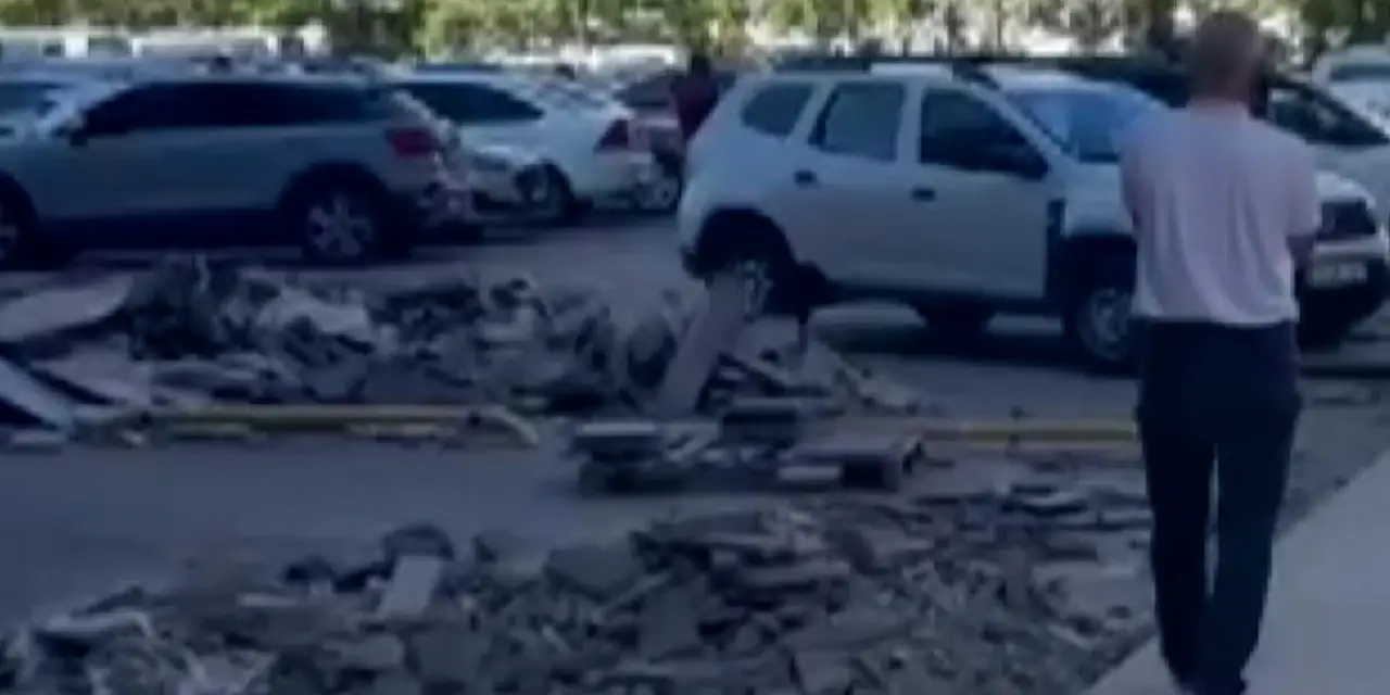 Şanlıurfa'da 5,4'lük deprem sonrası zeminde çatlaklar oluştu