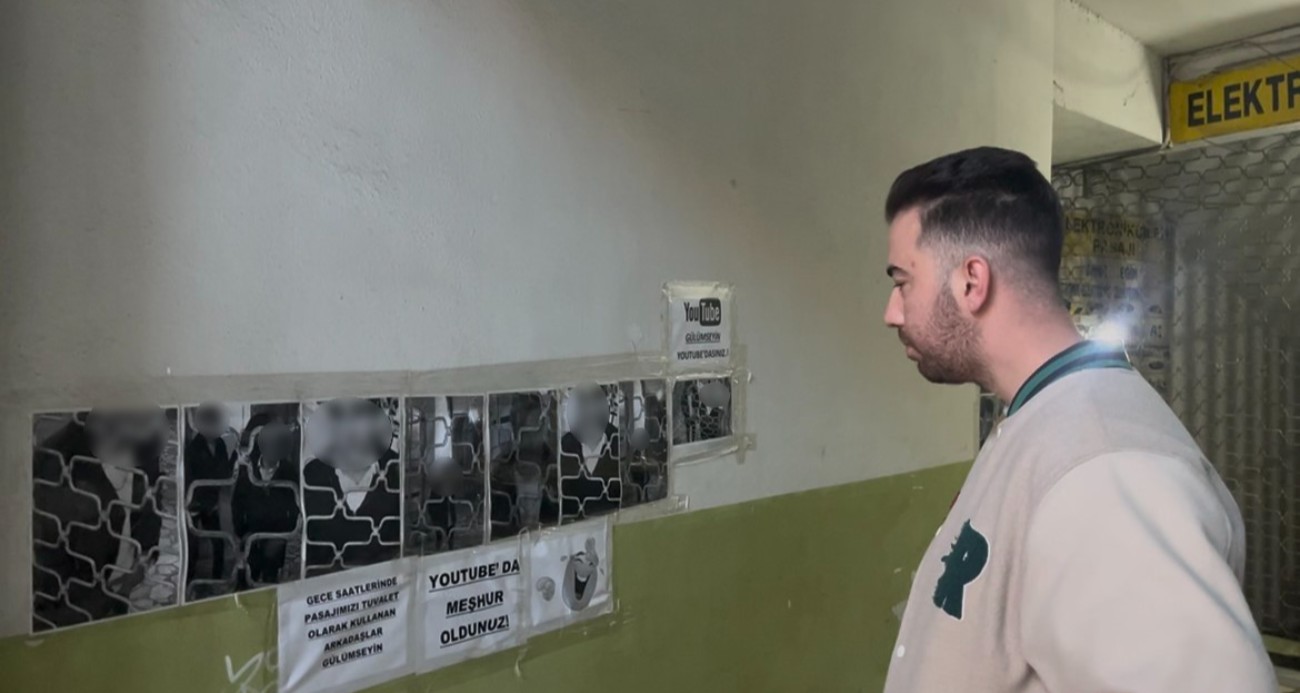 Bursa'da pasaj sahibinden ilginç çözüm: Tuvaletini yapanların fotoğraflarını duvara astı