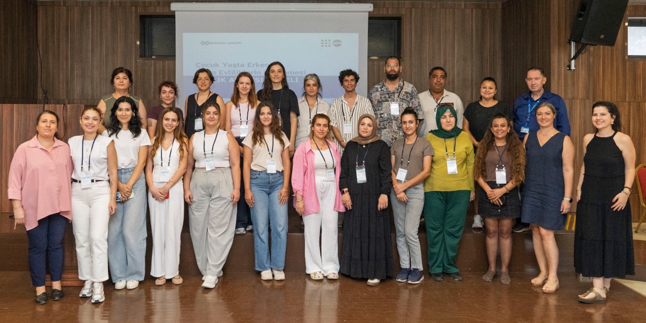 İzmir’de erken yaşta evliliklere karşı yeni adım