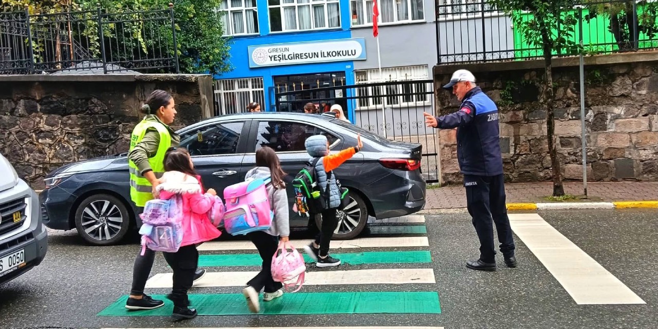 Giresun’da okul çevrelerinde güvenli ulaşım uygulaması