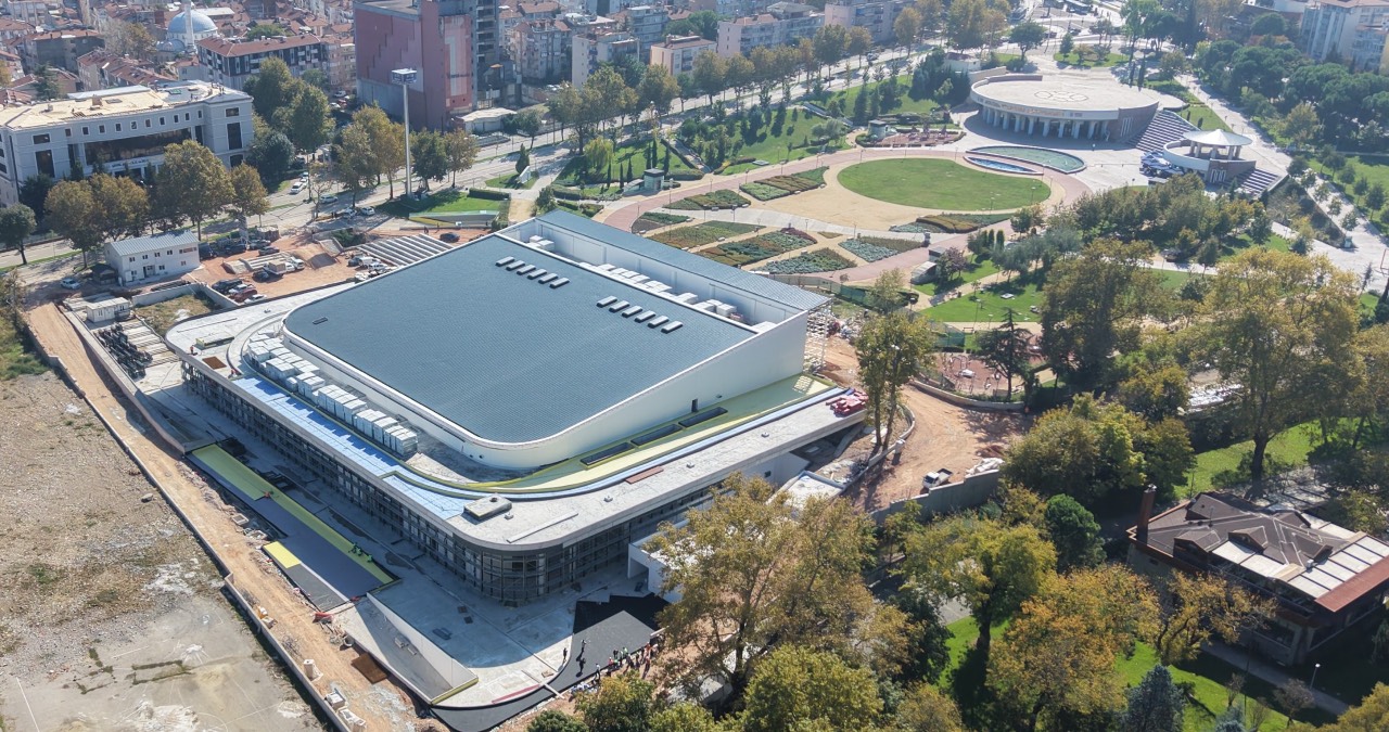 Bursa’daki Atatürk Spor Salonu projesinde çalışmalar yüzde 80’e ulaştı