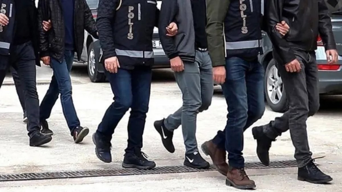 İstanbul'da IŞİD ve El Kaide operasyonu: 14 şüpheli gözaltında
