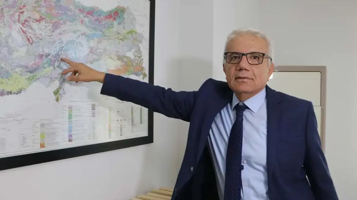 18 saatte 119 deprem! Deprem fırtınasının nedeni ne? Uzman isim açıkladı