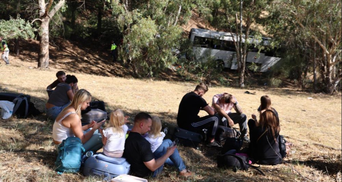 Aydın-İzmir otoyolunda turist otobüsü kazası: 2 ölü, 9 yaralı