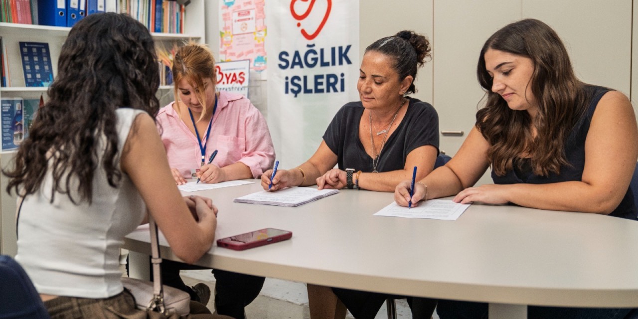 İzmir’de Sağlık Gönüllüleri Projesi’nde yeni dönem başvuruları başladı