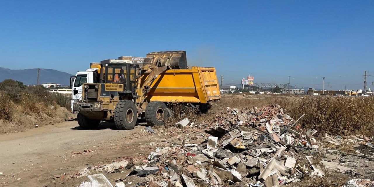 Burhaniye’de kaçak moloz dökümüne 197 bin TL’ye kadar ceza