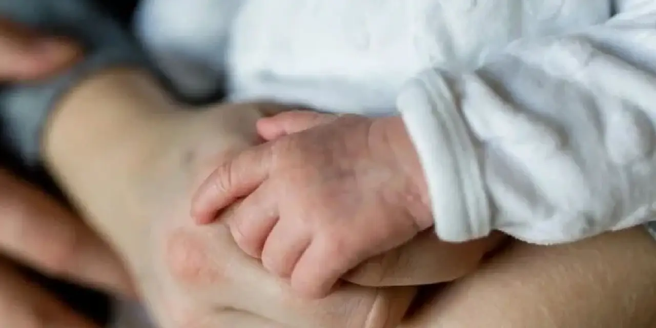 Milyonlarca çalışan anneyi ilgilendiriyor: Kreş ve emzirme odası düzenlemesinde tarih belli oldu