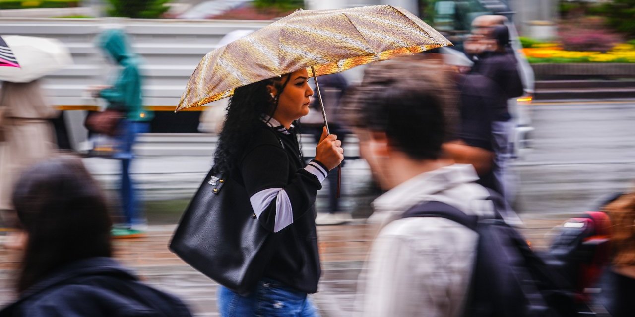 İstanbul’a sağanak yağmur geri dönüyor! Meteoroloji tarih verdi