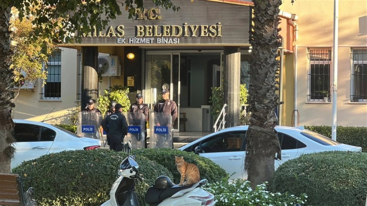 Muğla Milas Belediyesi'ne operasyon: Başkan Topuz dahil 29 gözaltı