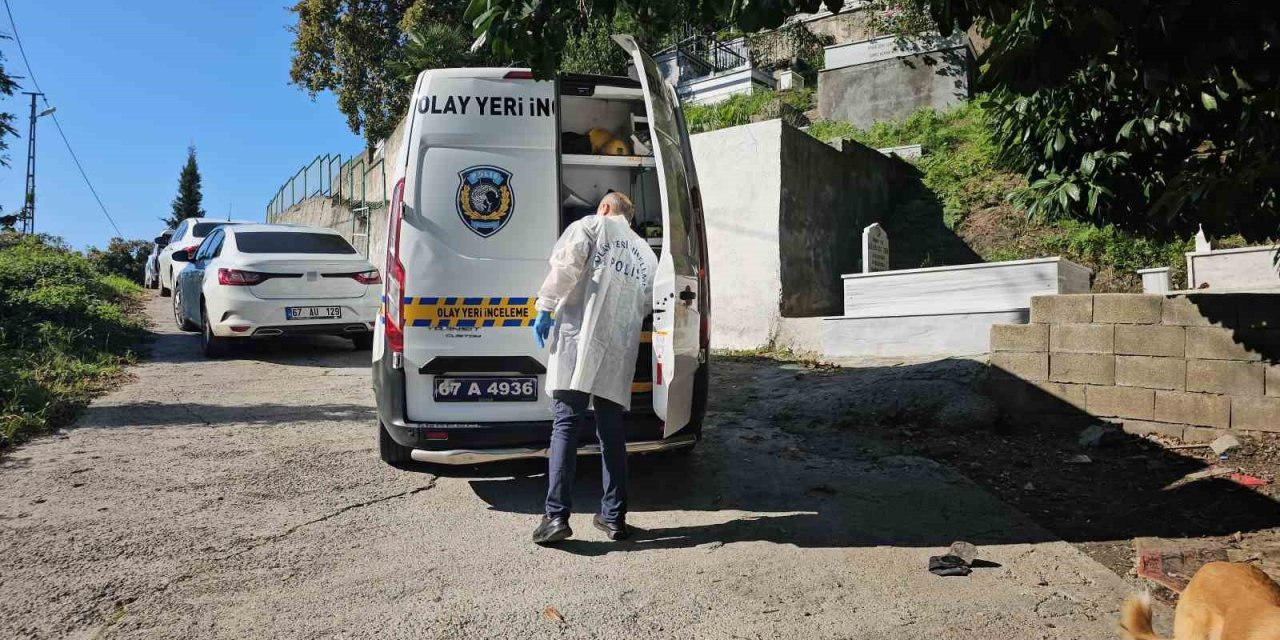 Emekli polis mezarlıkta ölü bulundu