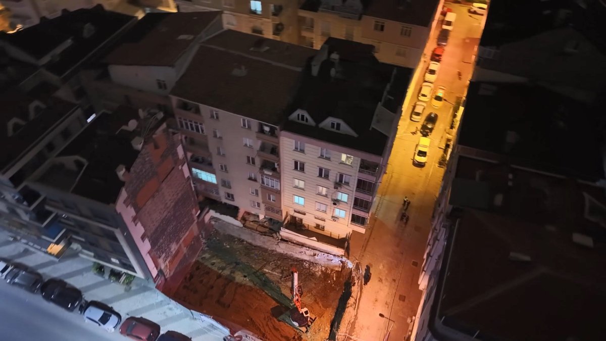 Gece saatlerinde İstanbul’da iki binanın zemini çöktü: 20 daire tahliye edildi