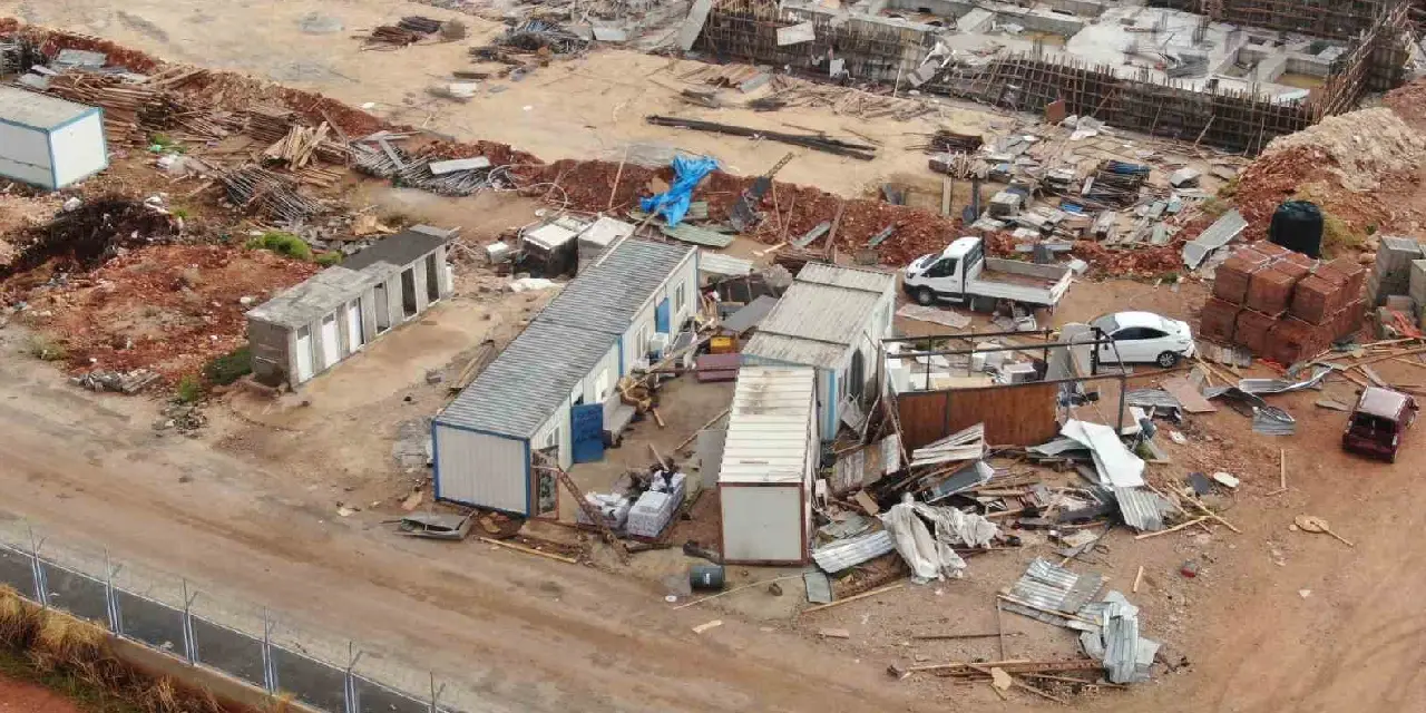 Antalya’yı vuran hortumda yürek burkan detay ortaya çıktı: O anda derbi izliyorlarmış