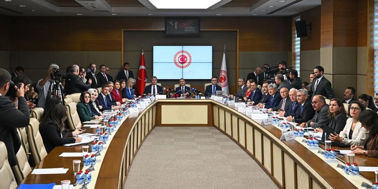 Mekke Anlaşması komisyonda kabul edildi: Türkiye, Pakistan ve Suudi Arabistan’dan savunma adımı