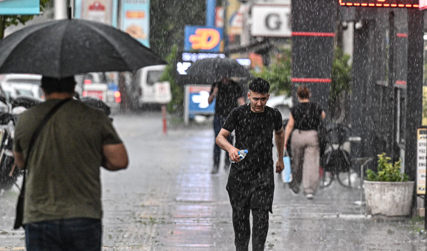 Meteoroloji'den kritik uyarı: Kuvvetli rüzgar ve sağanak yağışa dikkat!