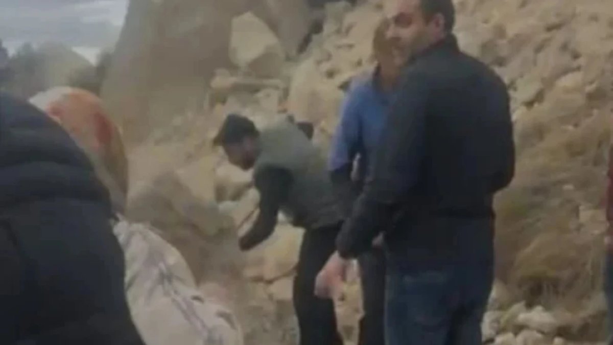 Kapadokya’da peribacası çöktü: Ölü ve yaralılar var