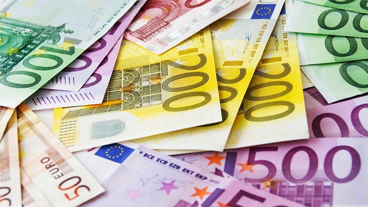 ECB ekim ayı faiz kararını açıkladı: Euro, dolar ve TL karşısında geriledi