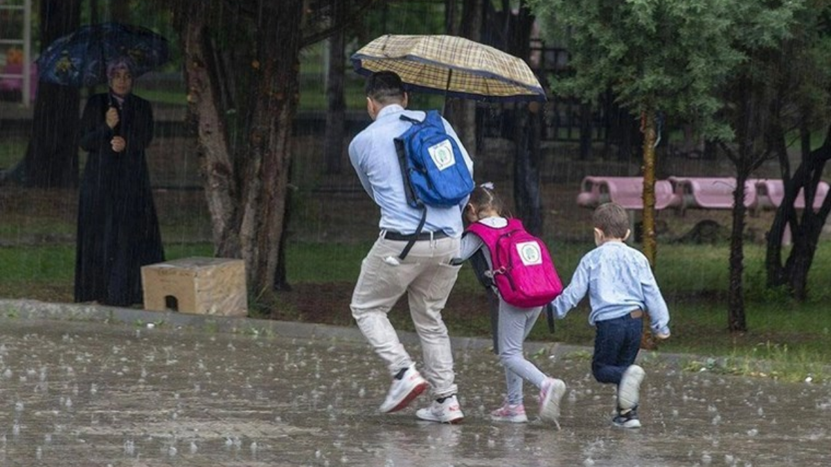 Üç ilde eğitime olumsuz hava engeli: Valilikten açıklama