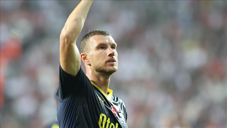 Fenerbahçe'de Dzeko kararı!