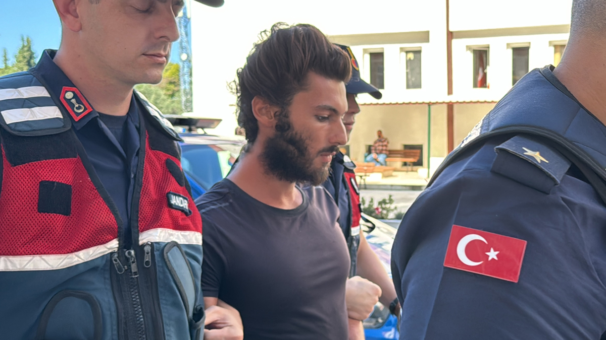Yalova'da minibüste kız öğrencileri taciz eden Y.Y. tutuklandı