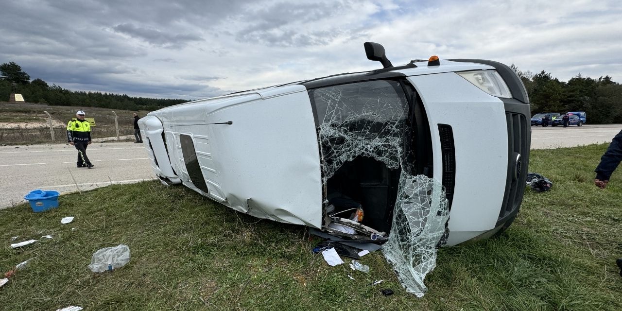 Kastamonu'da okul servisi ile TIR çarpıştı: 12'si öğrenci 13 yaralı